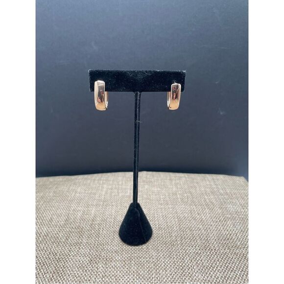 Gold-tone Jewelry Bundle of 3 items Chain Necklace 2 pair Gold-tone Pierced Ear - Picture 7 of 13